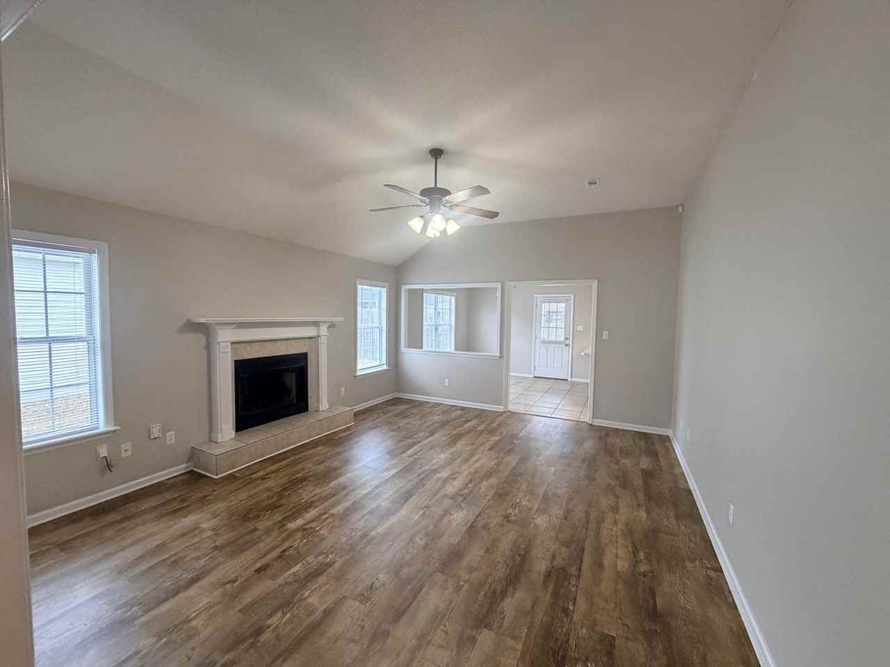 4062 Chadwyck Dr - Photo 3 of 18