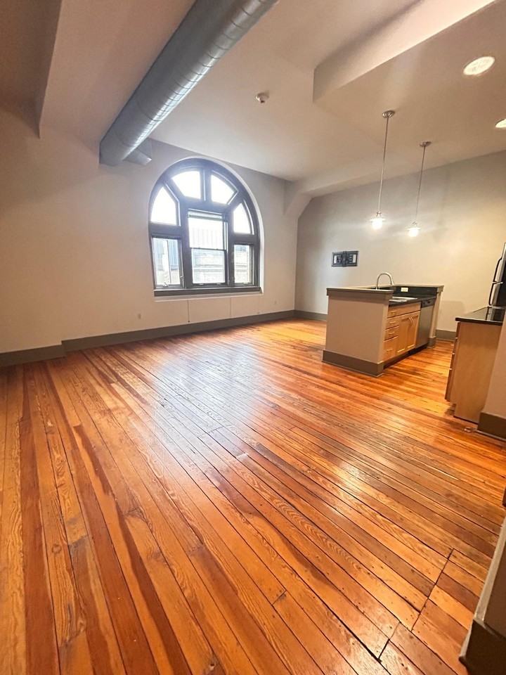 The Farr Lofts - Photo 2 of 8