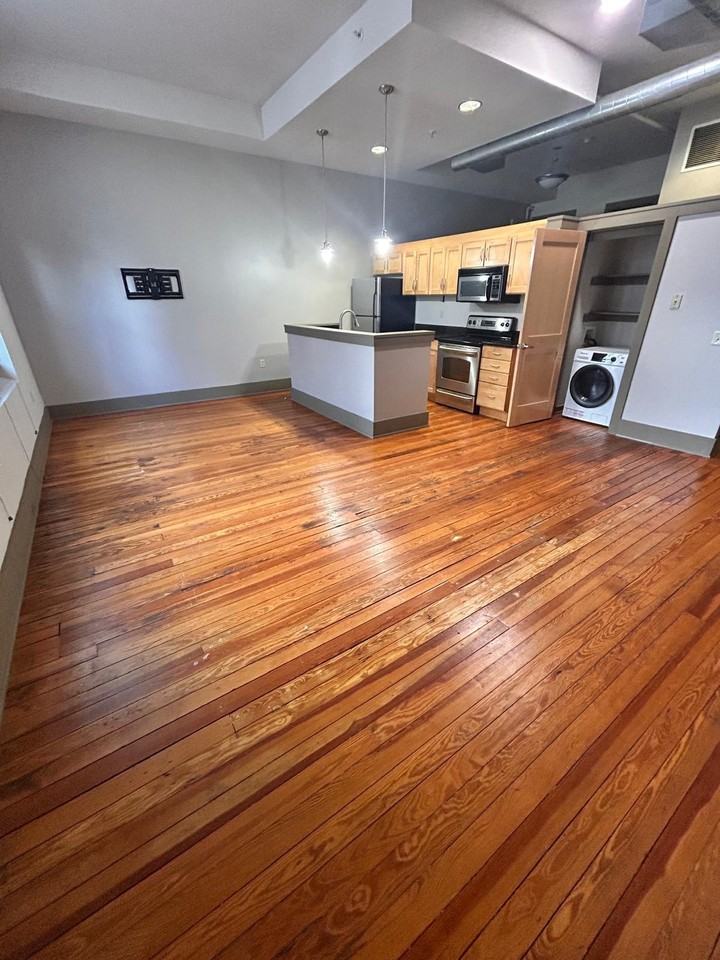 The Farr Lofts - Photo 3 of 8