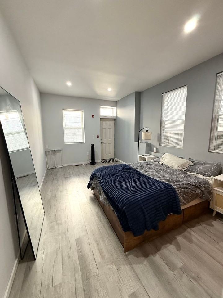 1721 Mifflin St - Photo 2 of 26