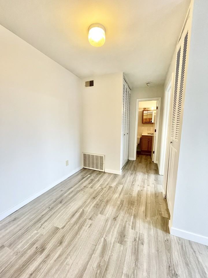 1741 Shawnee Drive - Photo 3 of 5