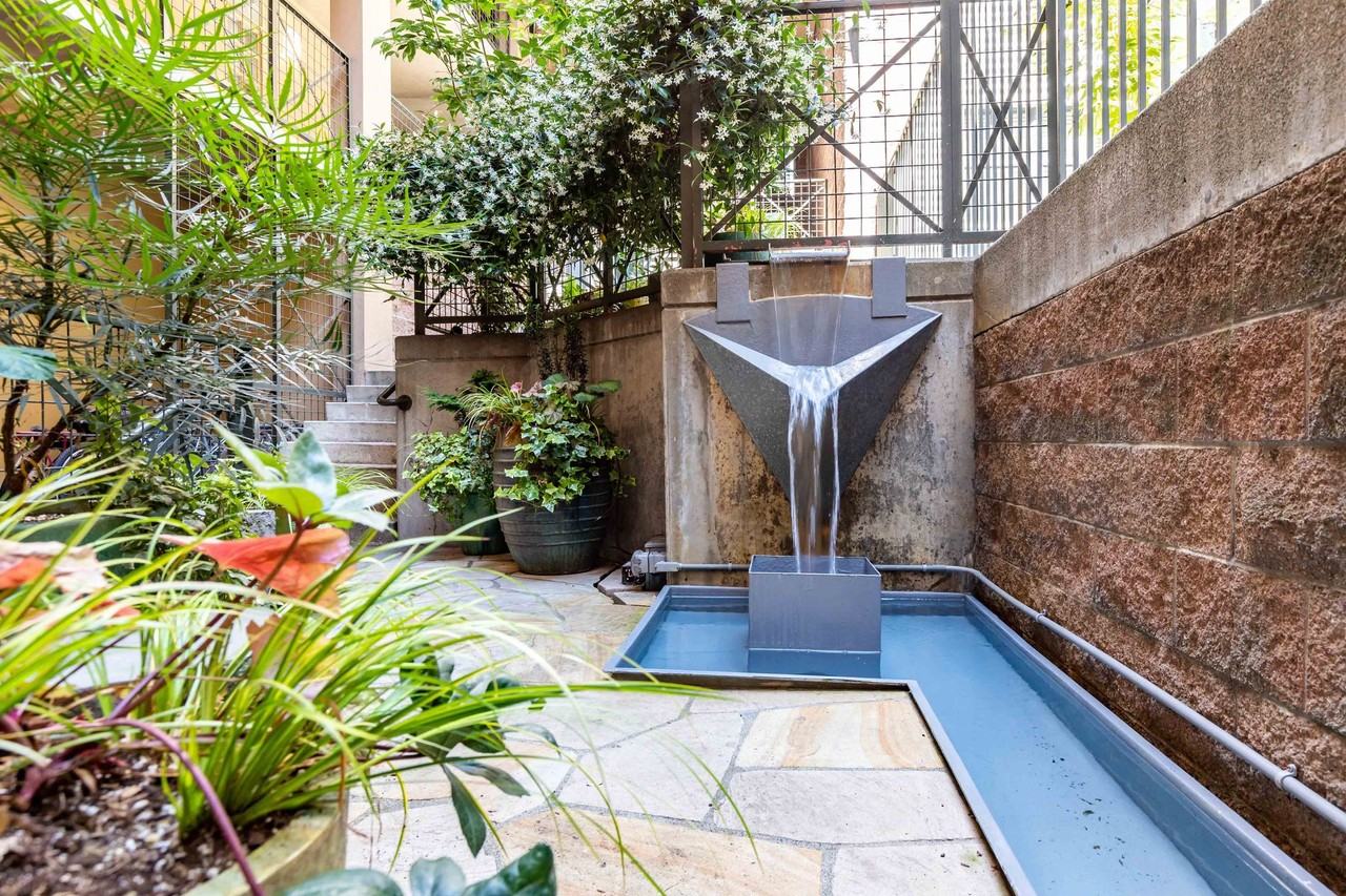 Post Alley Court - Photo 3 of 38