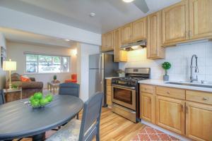 featured image of 865 865 & 871 Sonoma Avenue