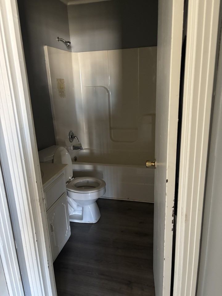 384 Moore St B Ripley - Photo 4 of 6