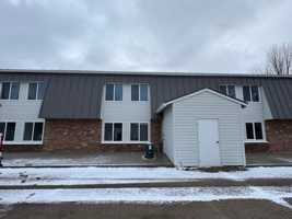 featured image of 916 W 5th St