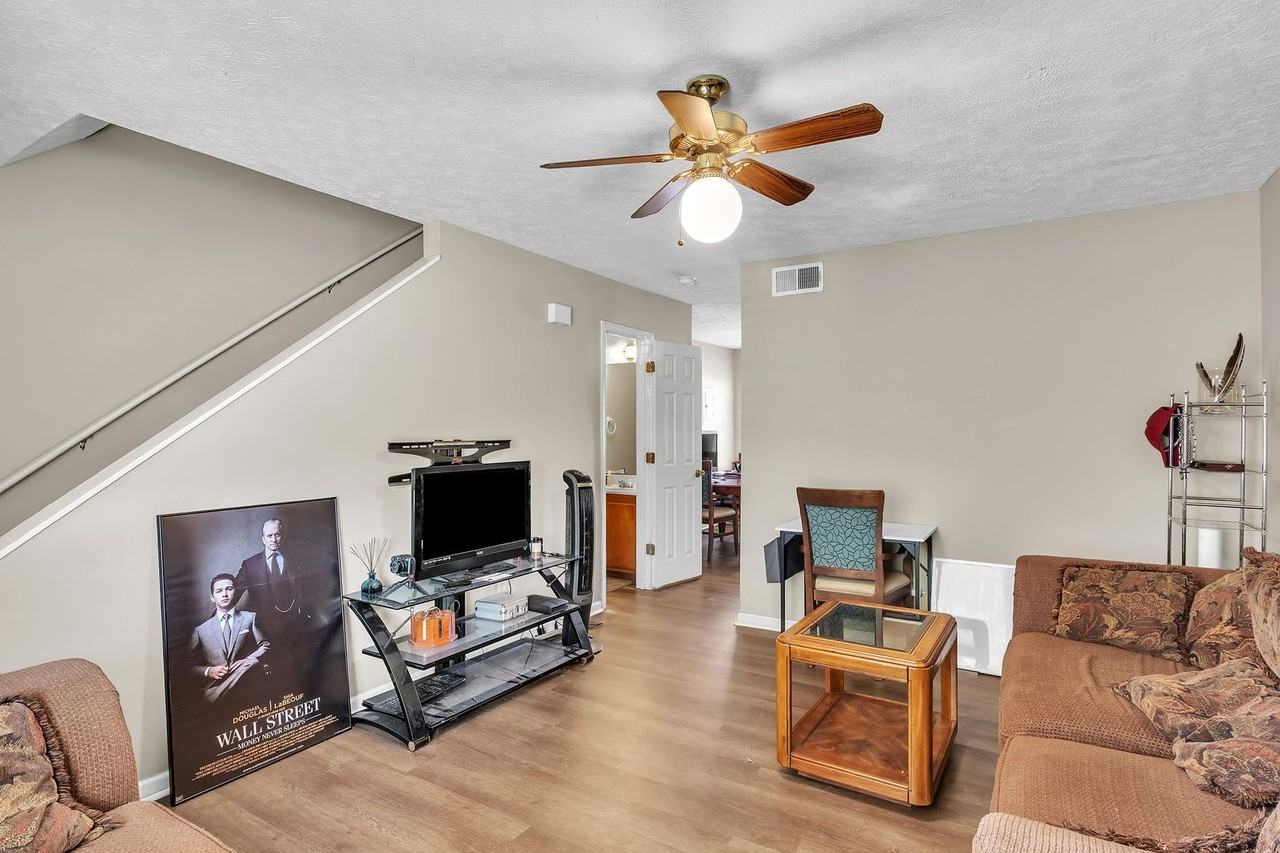 Little London - Photo 3 of 16