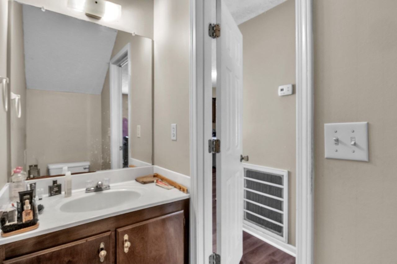 Little London - Photo 6 of 16