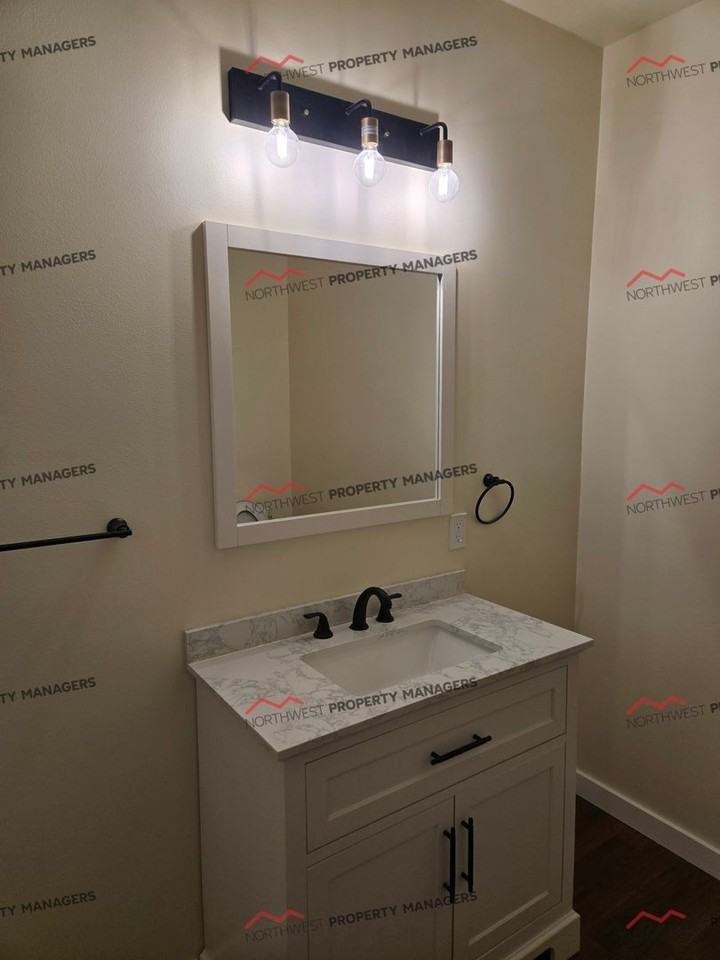 R313A - Cascade School Apts. - Photo 7 of 14