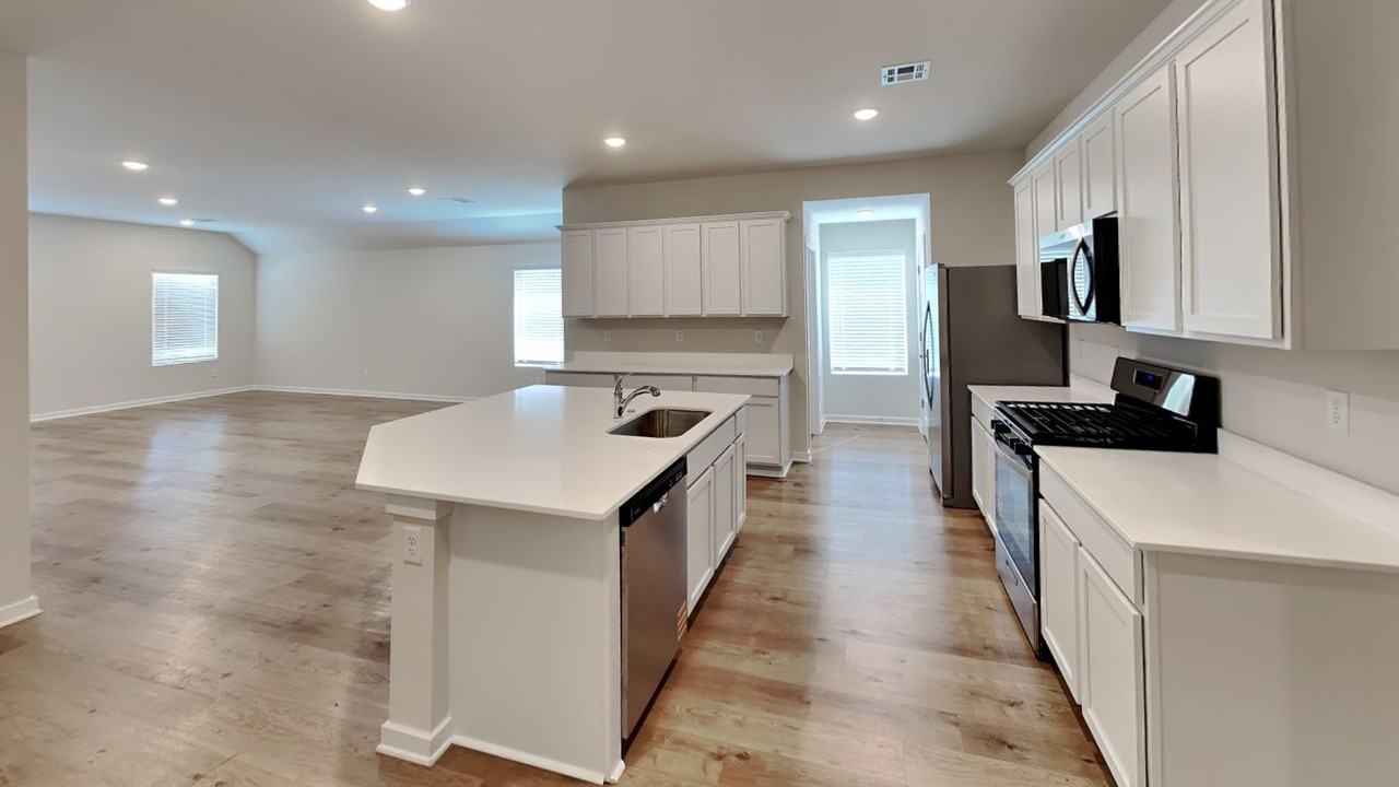 2604 Kathleens Xing - Photo 4 of 24
