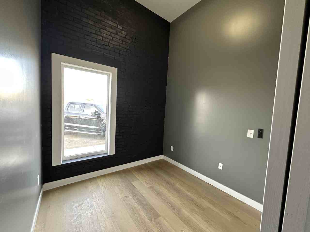 317 South Anderson Street - Photo 6 of 50