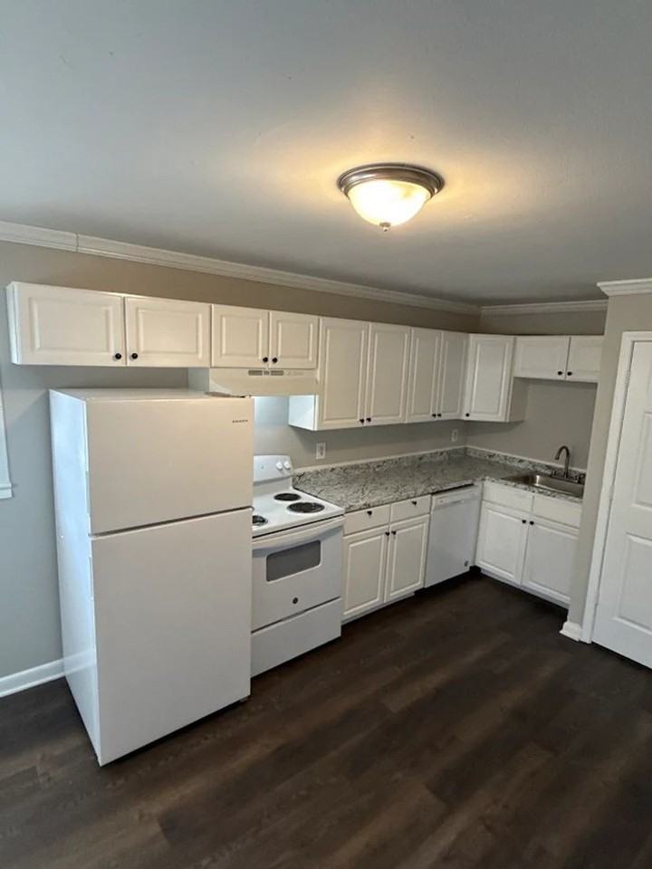 5257 Chantilly Ter - Photo 2 of 15