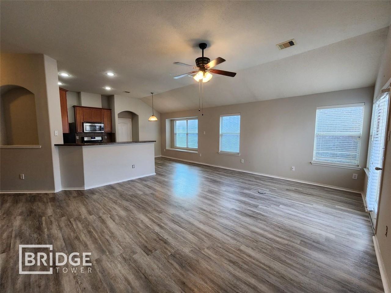 21342 Colton Cove Dr - Photo 2 of 11