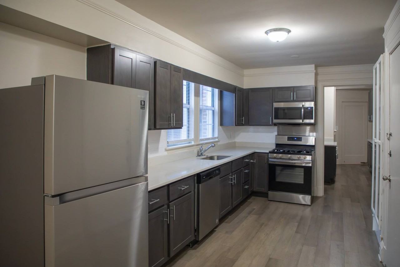 Legacy at Ingram Manor - Photo 3 of 29