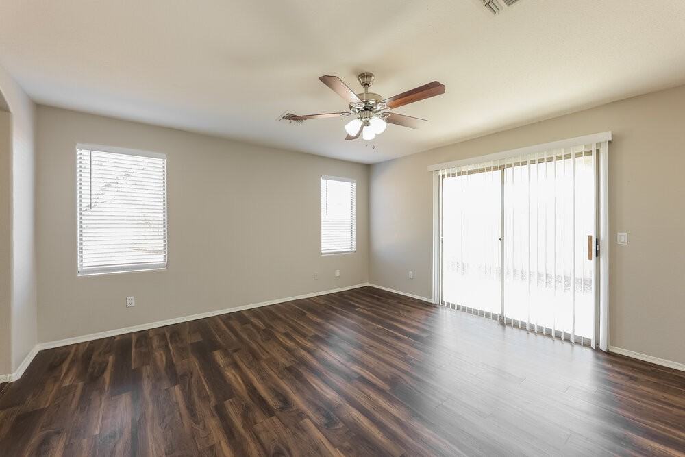 13401 N 127th Dr - Photo 3 of 16