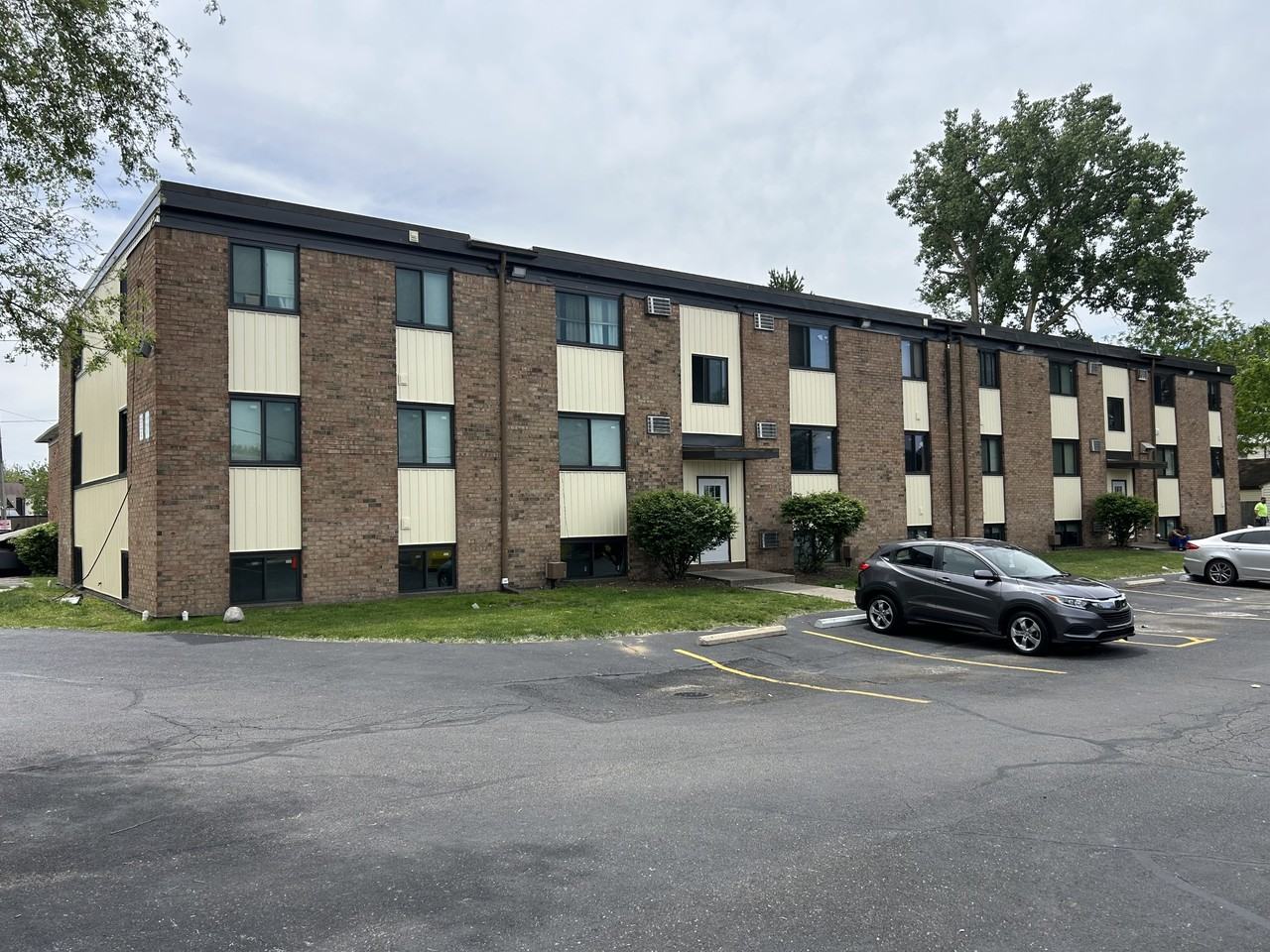 916 South Byrne Road - Photo 7 of 7