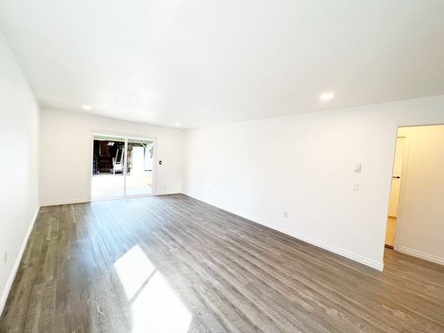 515 Constitution Avenue South - Photo 7 of 21