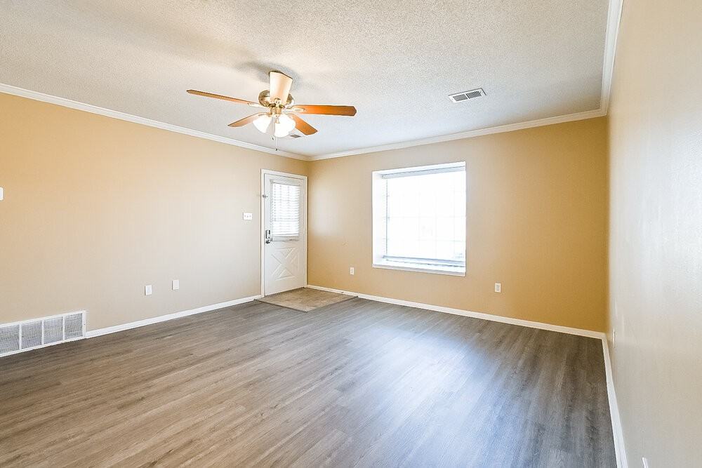 9150 Belmont Dr - Photo 4 of 16