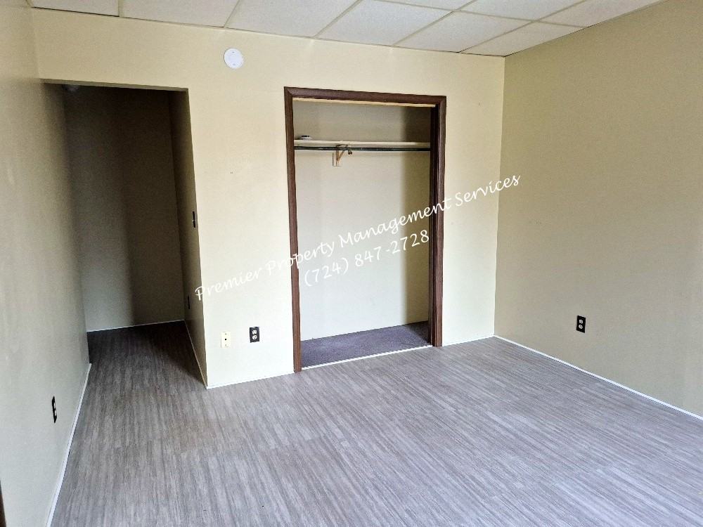 485 New York Avenue - Photo 5 of 9