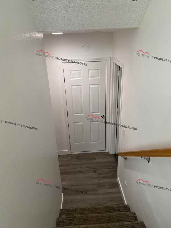 3387 Bali St Ne - Photo 3 of 35