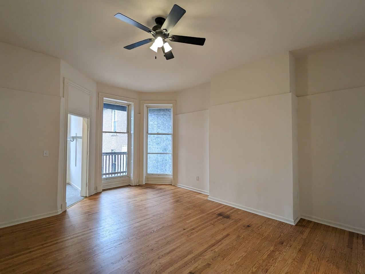 1814 Eutaw Place Apartments - Photo 6 of 26