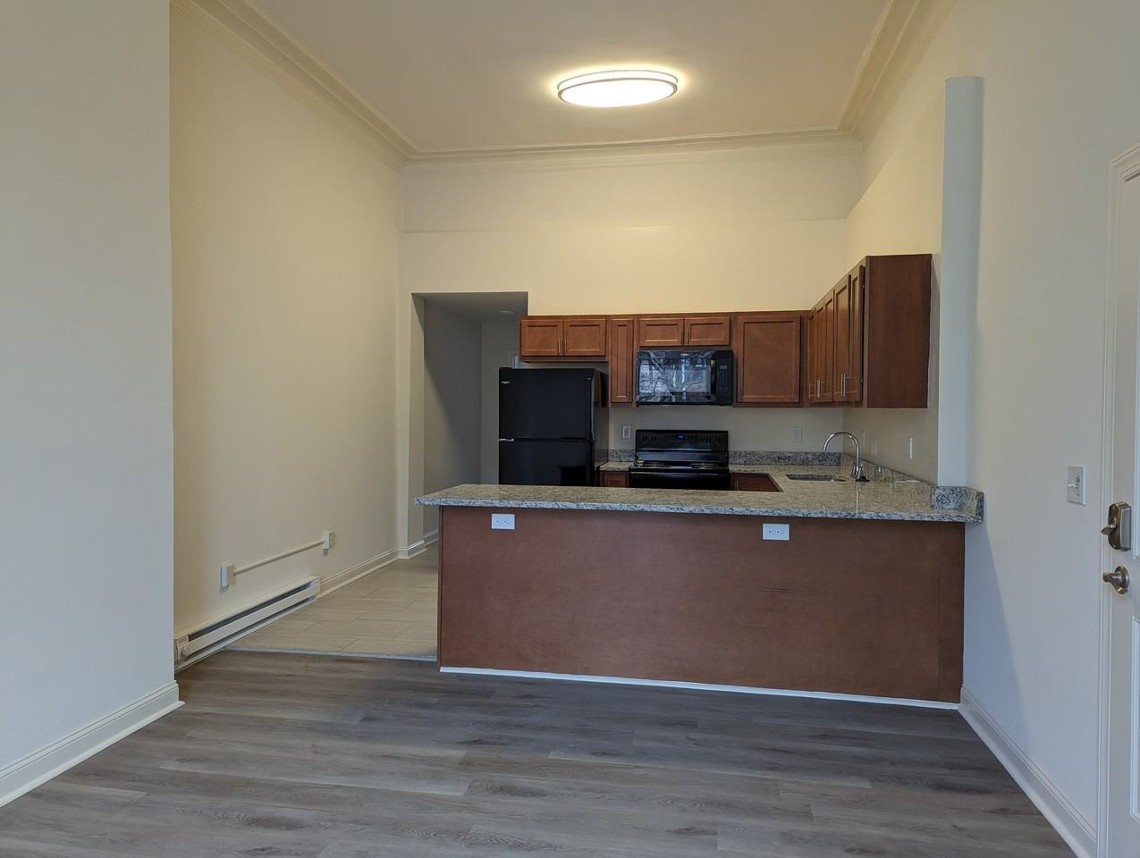 1814 Eutaw Place Apartments - Photo 2 of 11