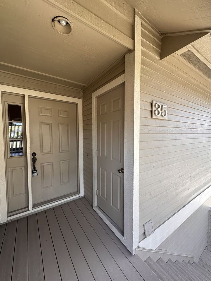 35 Magnolia Dr S - Photo 2 of 36