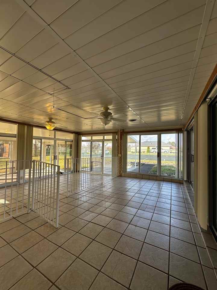 440 Drummond Street - Photo 6 of 34