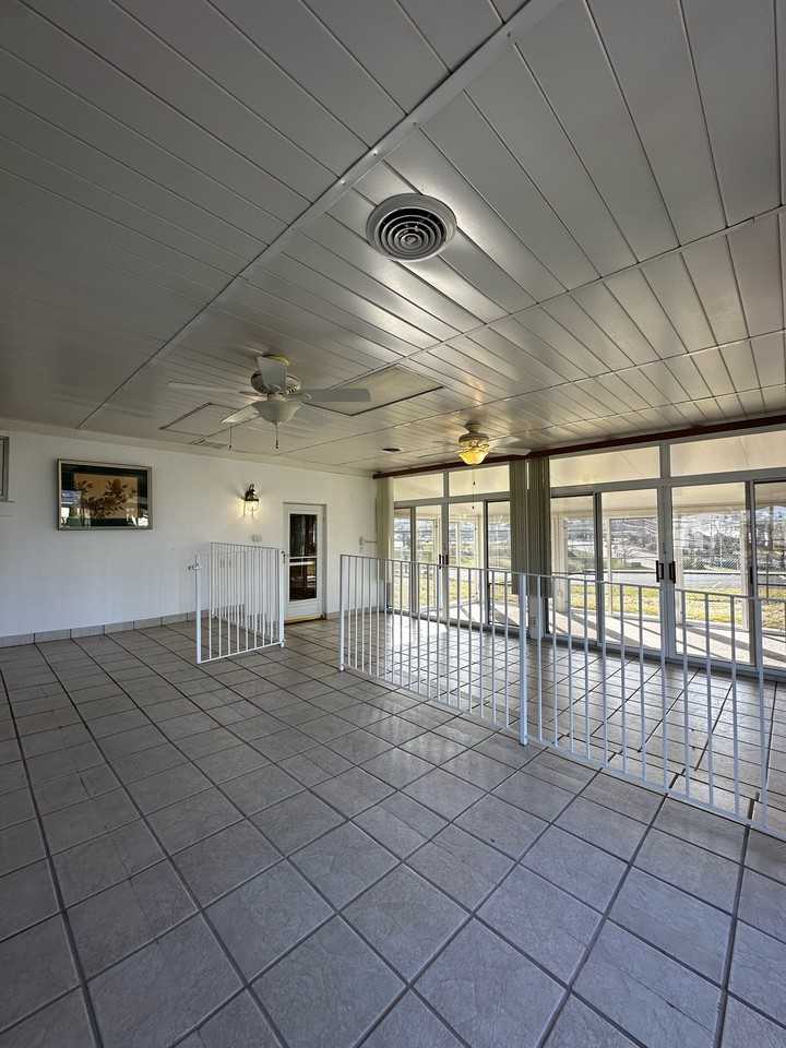 440 Drummond Street - Photo 7 of 34