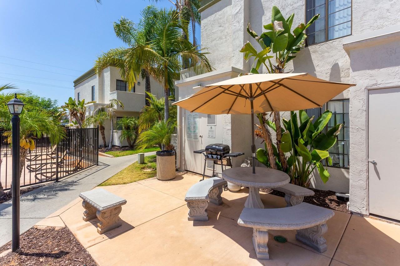 Villa Terraza Apartments - Photo 2 of 2