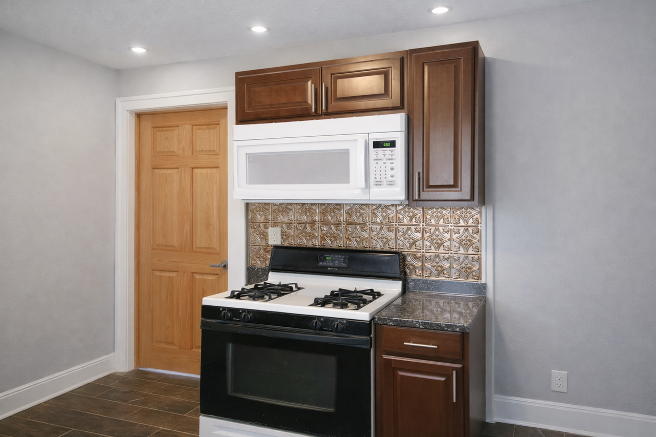 809 13th Ave Se - Photo 7 of 22