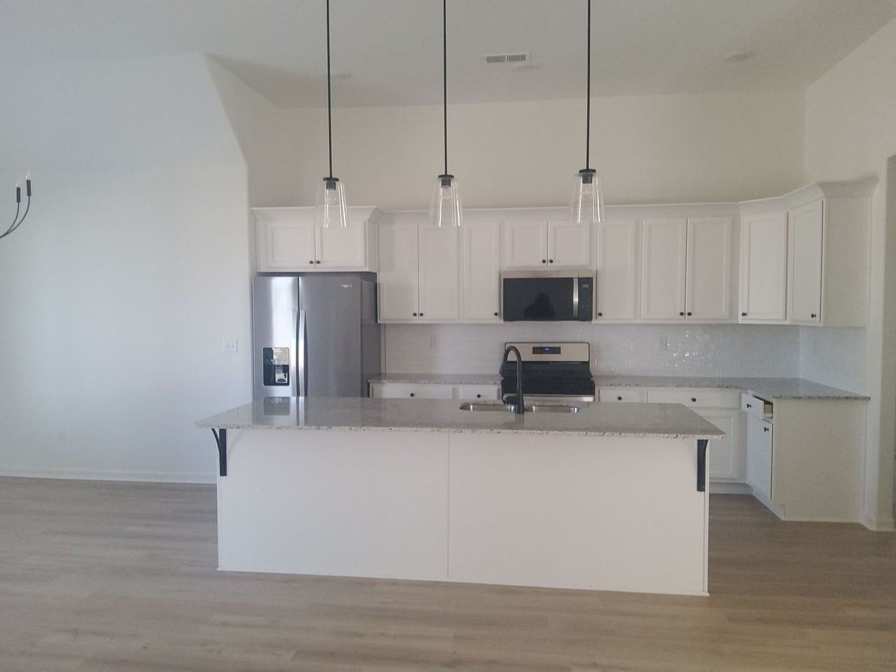 35 Hillside Dr - Photo 3 of 26