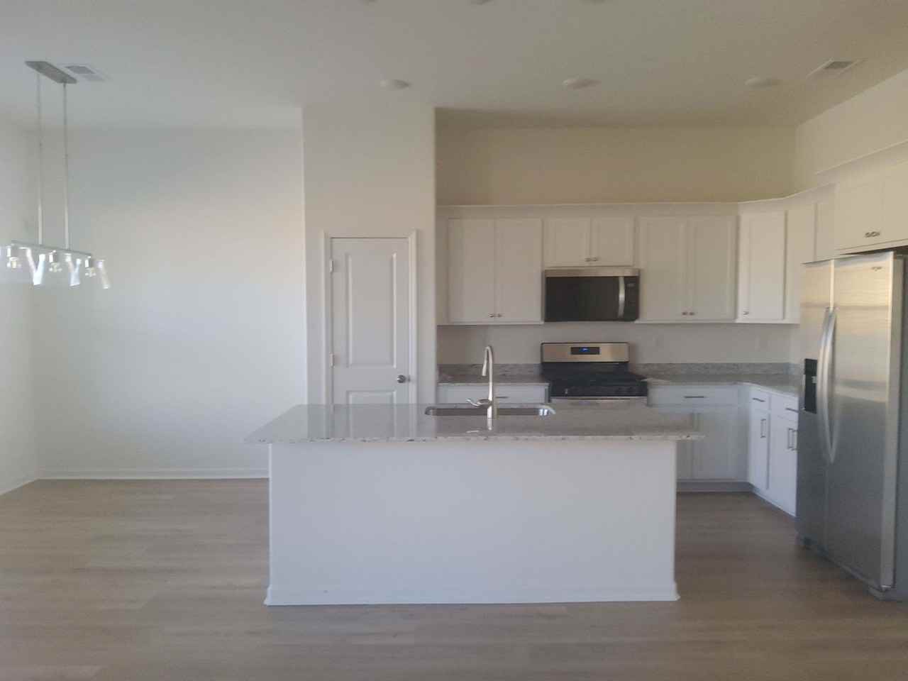 360 Green Willow Dr - Photo 4 of 20