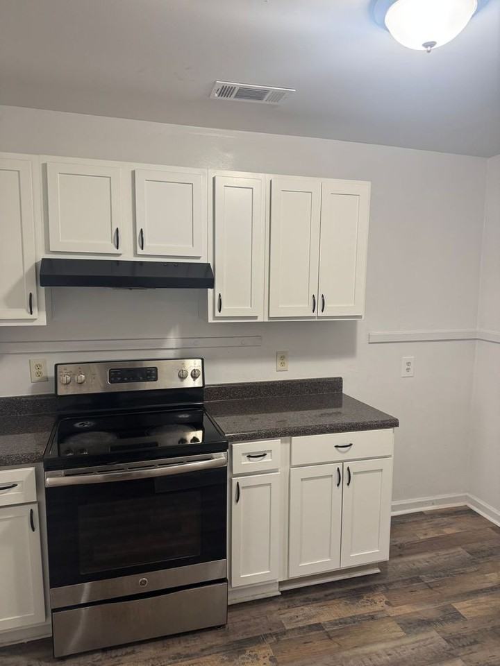 1328 Semmes St - Photo 6 of 14