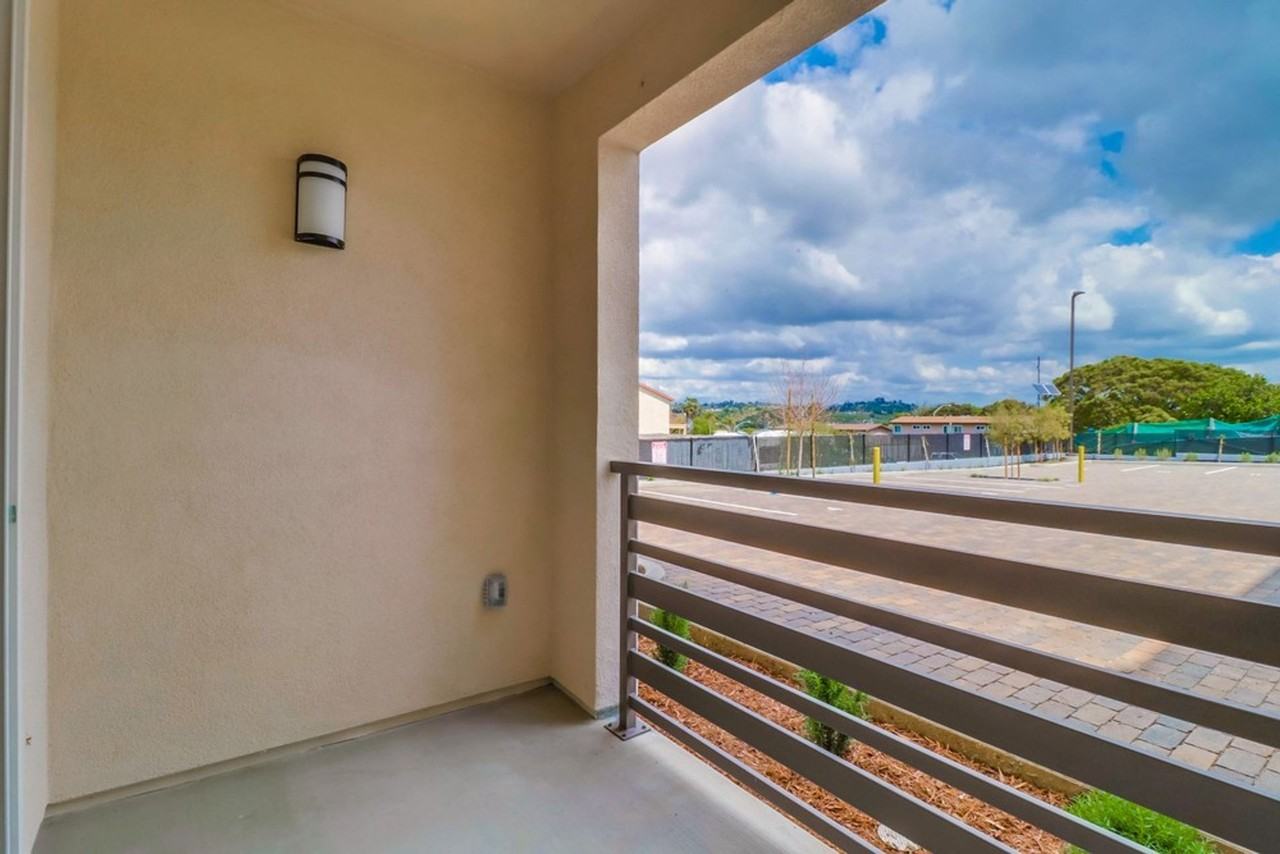 127 50th St - Photo 7 of 27