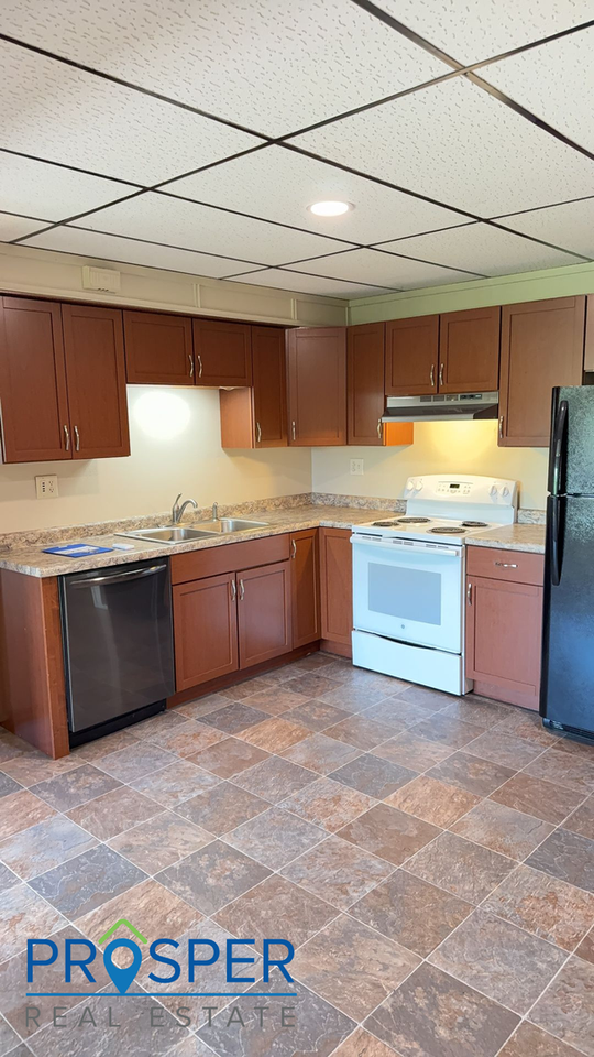 ST3511 - Photo 2 of 19