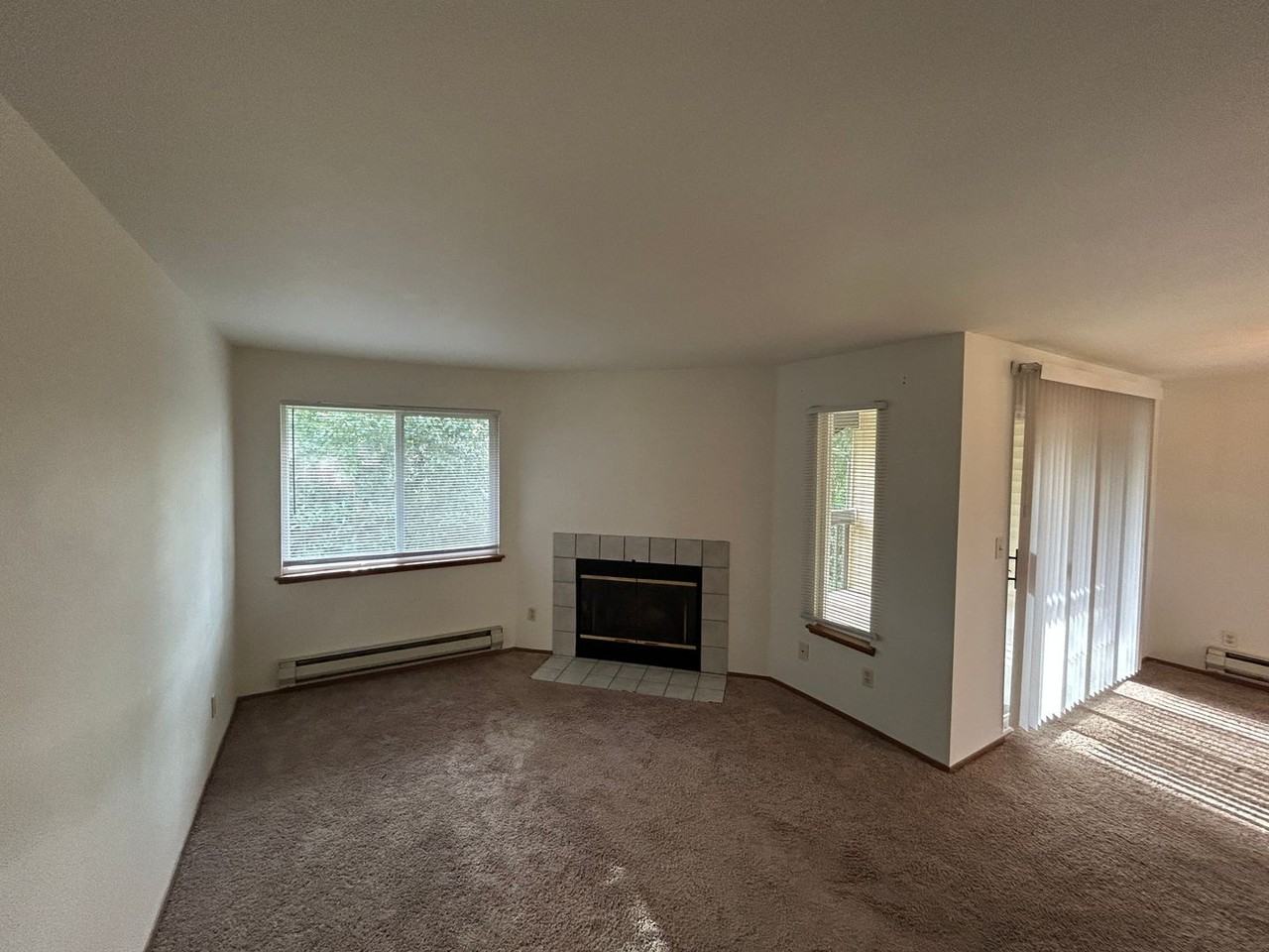 1002 10th St Ne - Photo 3 of 16