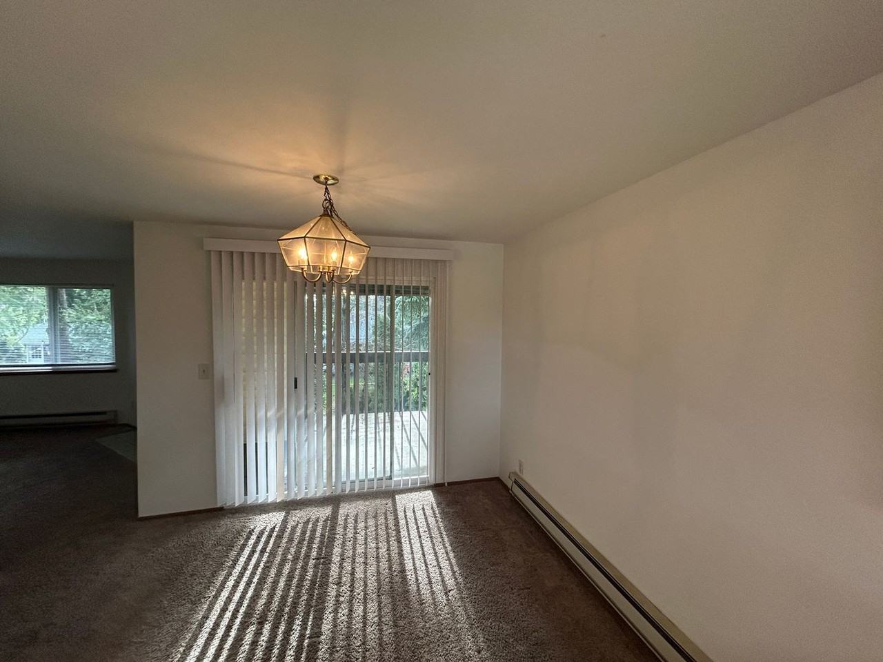 1002 10th St Ne - Photo 4 of 16