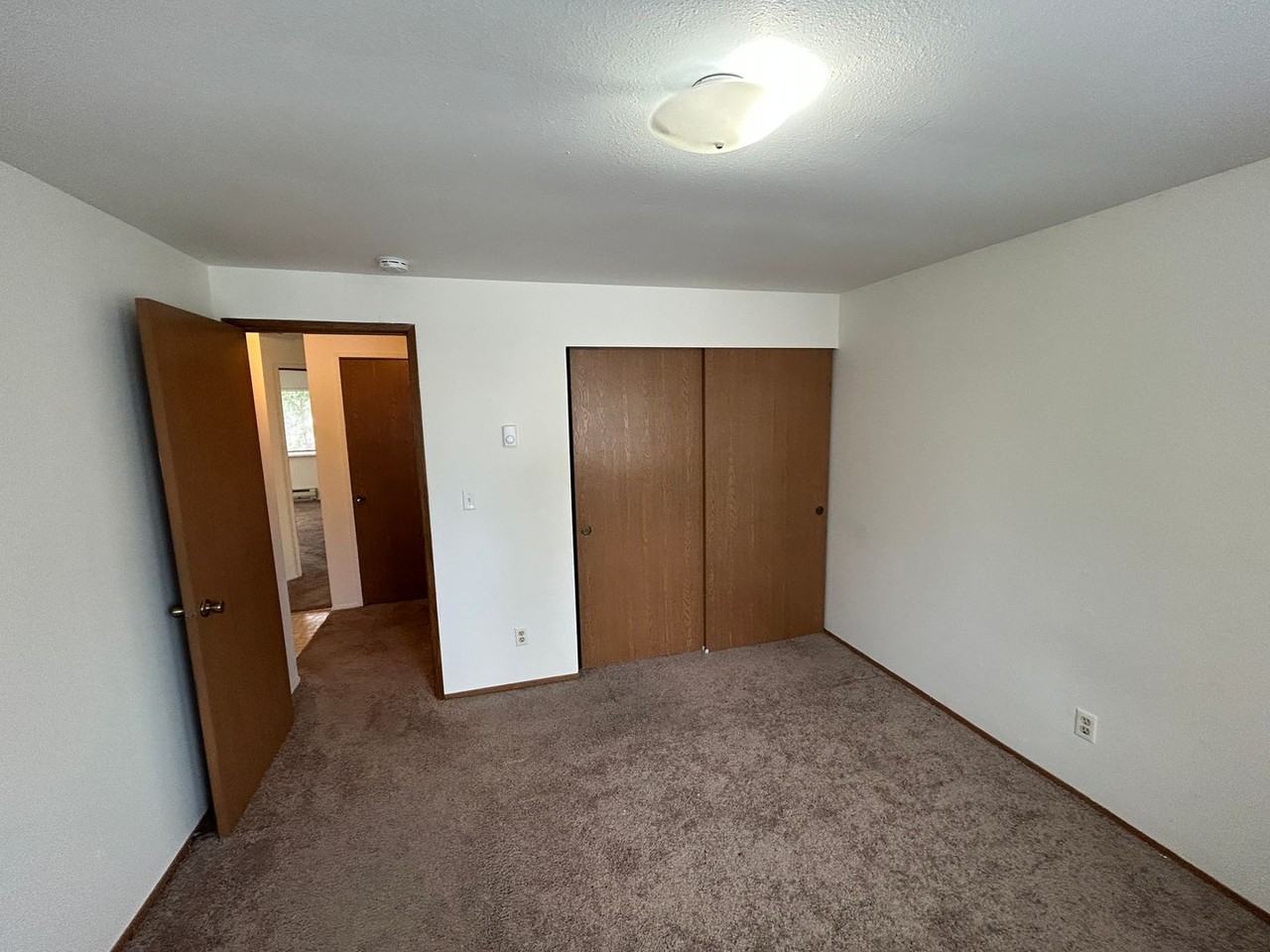 1002 10th St Ne - Photo 5 of 16