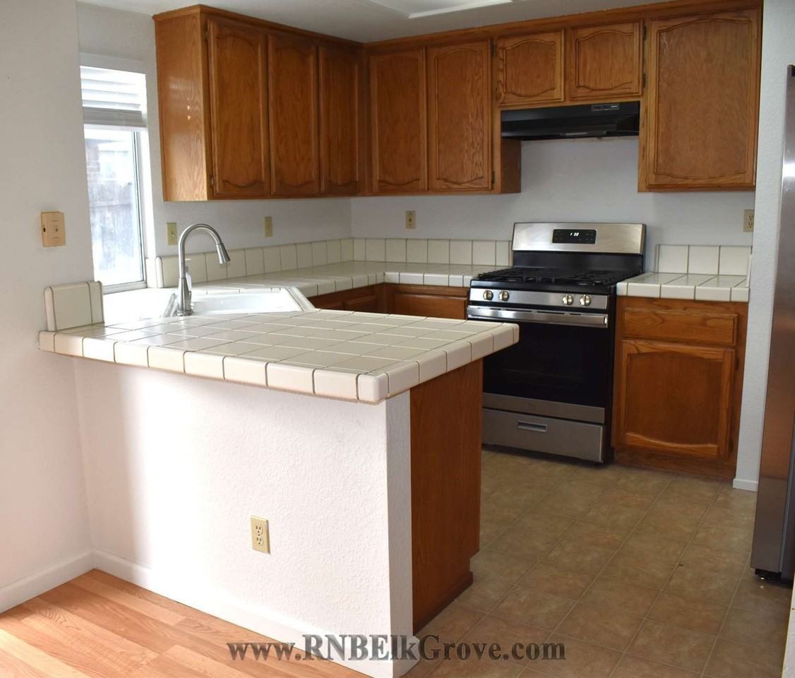 9435 Soaring Oaks Dr - Photo 7 of 19