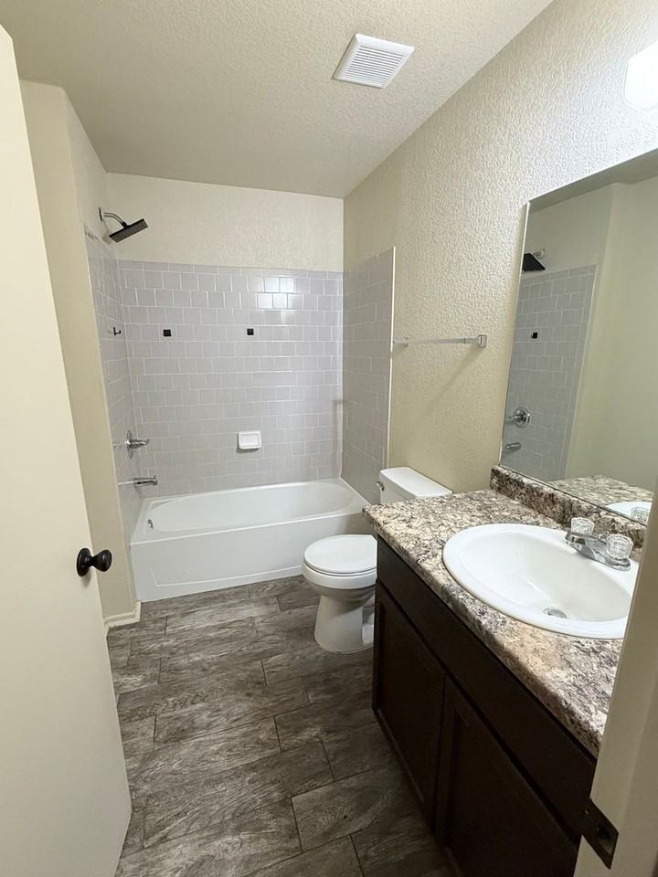 7389 E 39th Pl - Photo 5 of 12