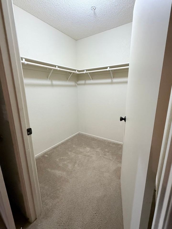 7389 E 39th Pl - Photo 6 of 12