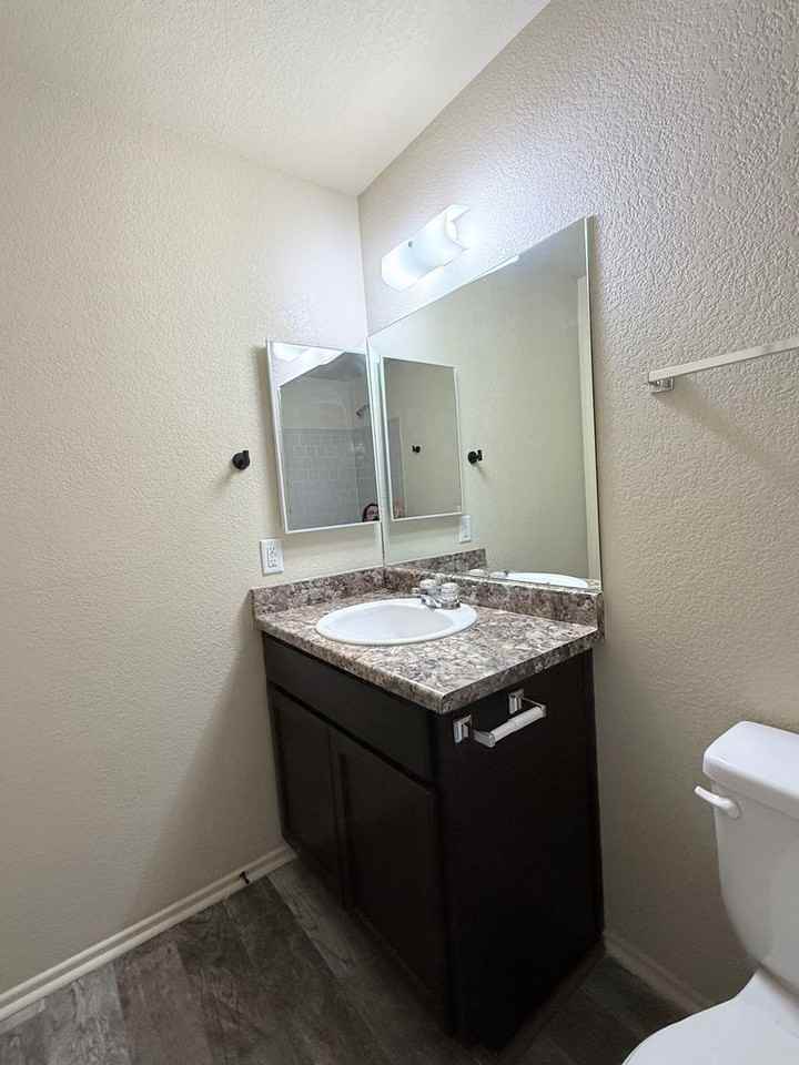 7389 E 39th Pl - Photo 7 of 12