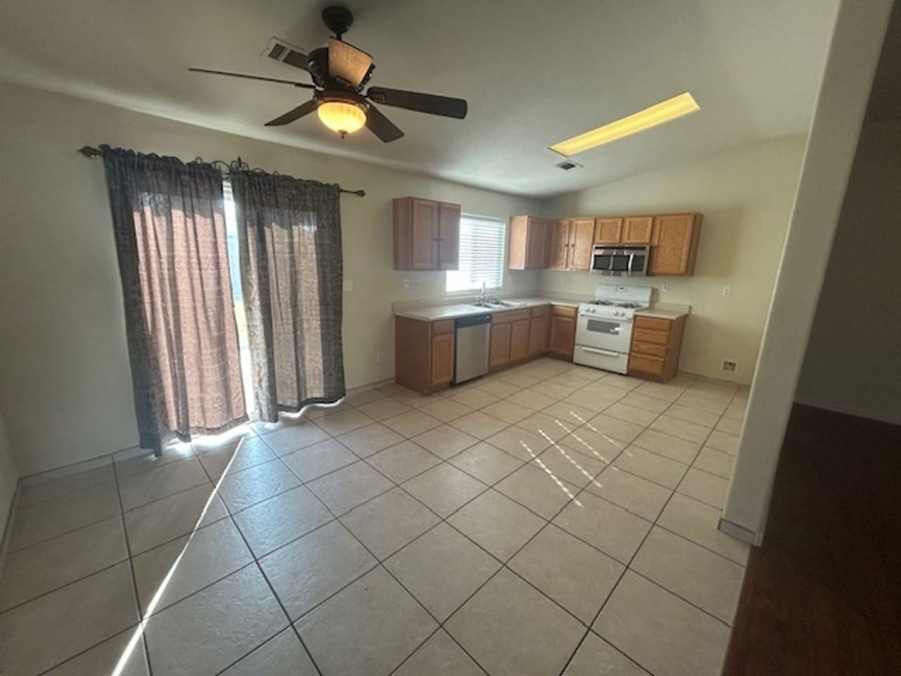 3849 W Prospect Ave - Photo 2 of 7