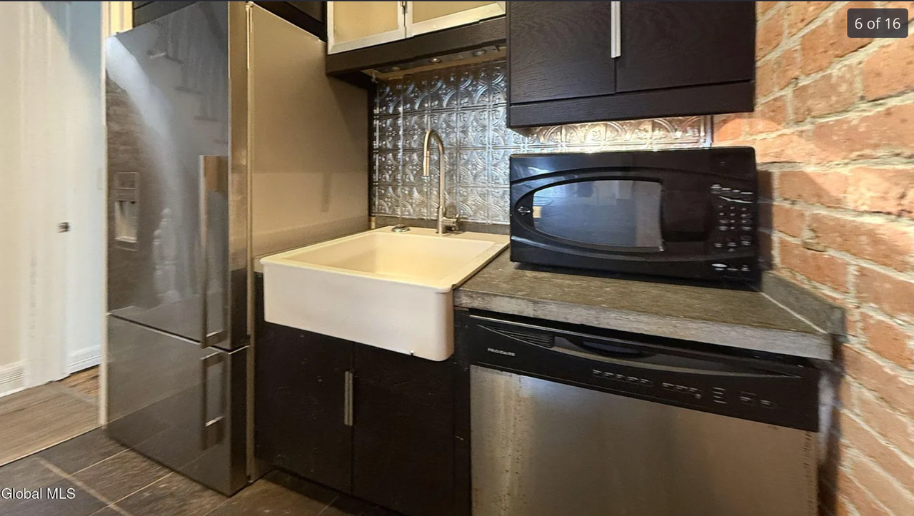 3 285.5 Hudson Avenue - #3 - Photo 6 of 17