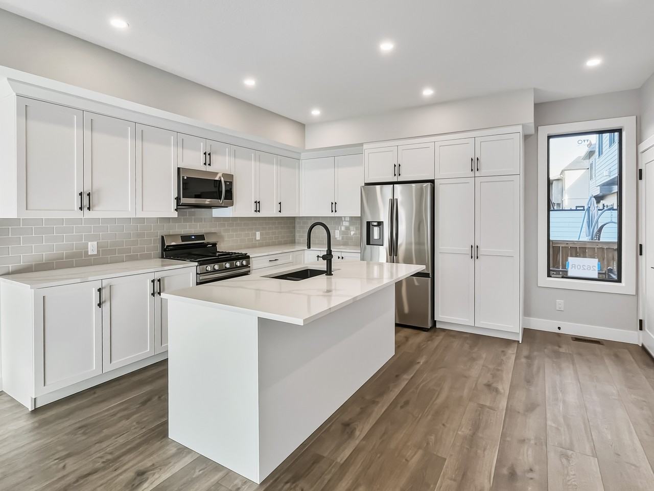 2620 28 Ave Sw - Photo 6 of 50