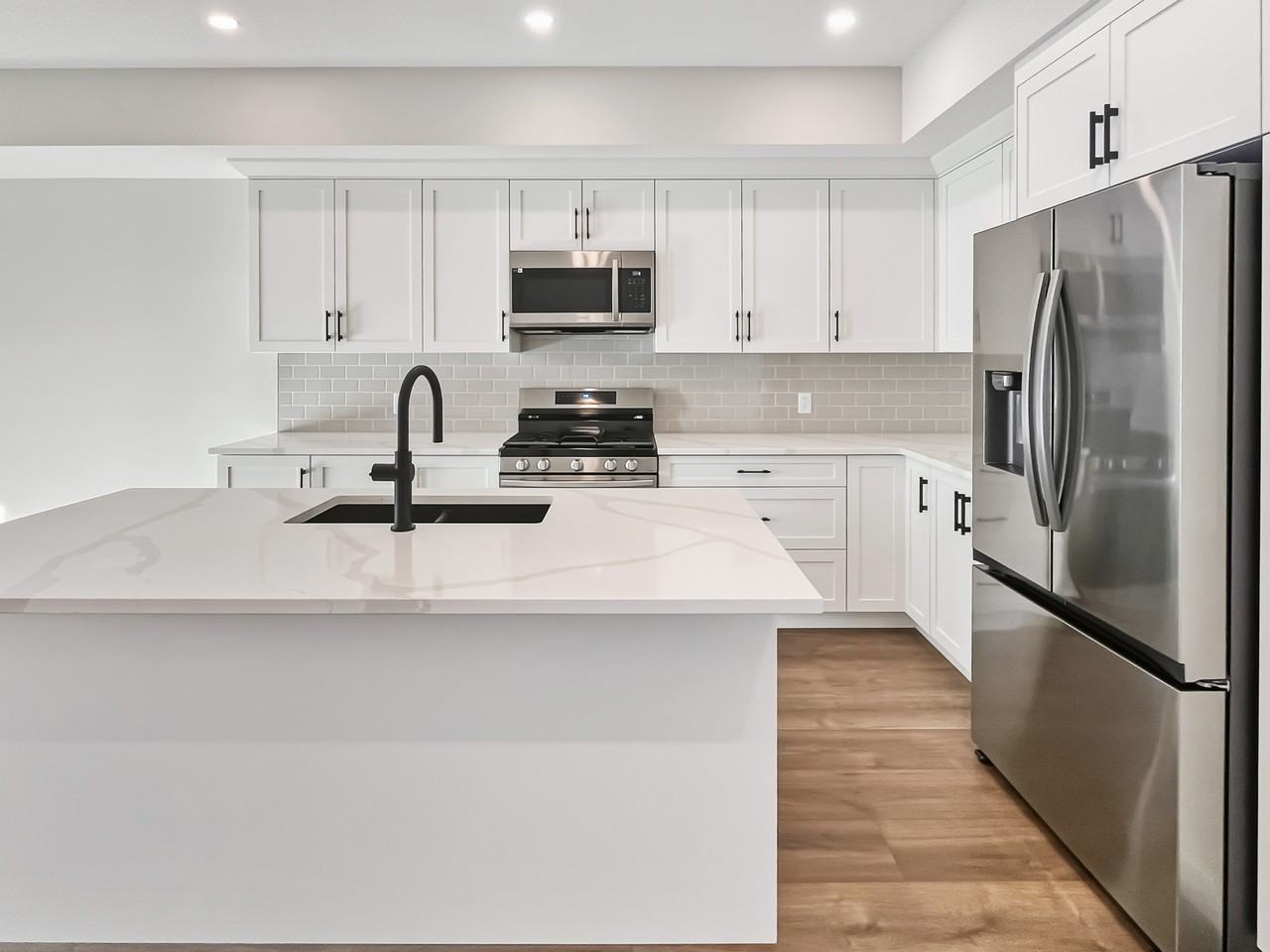 2620 28 Ave Sw - Photo 7 of 50