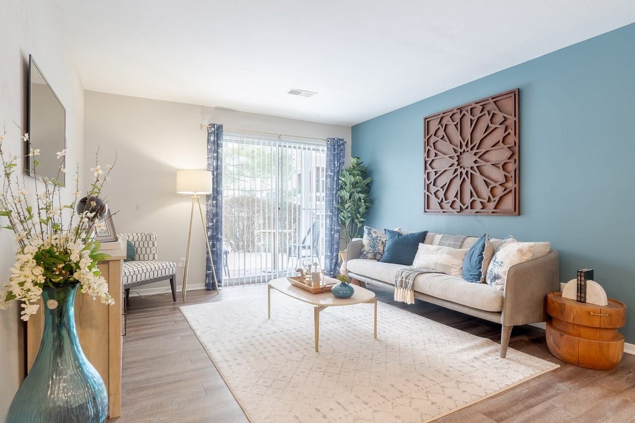 Saddle Ridge Apartments - Photo 4 of 16