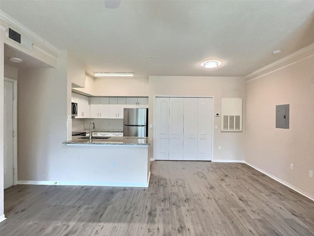 4142 Central Sarasota Pkwy - Photo 5 of 19