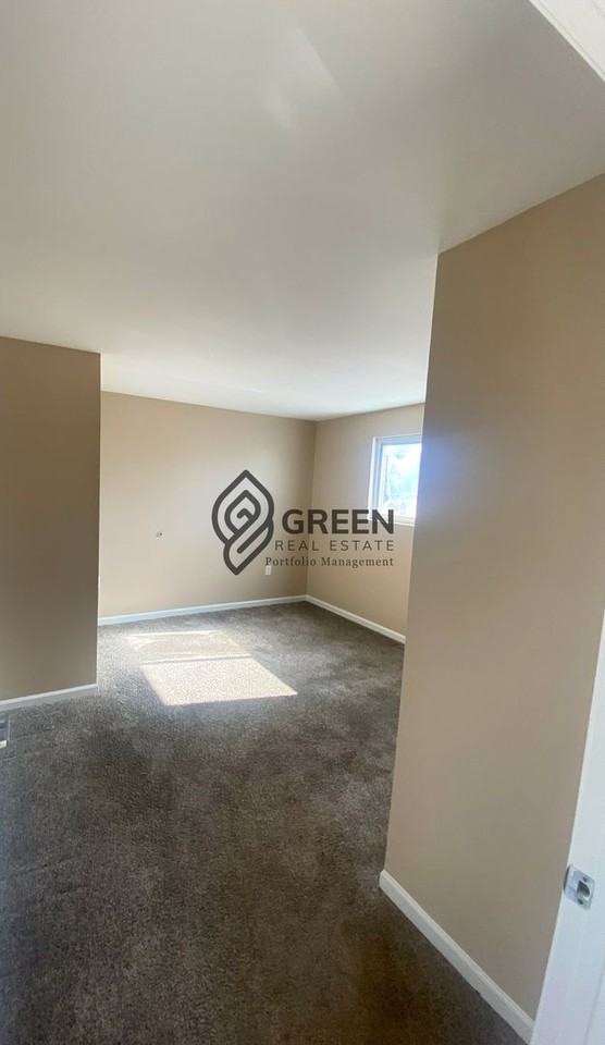 2755 Cooper Dr. - Photo 3 of 9