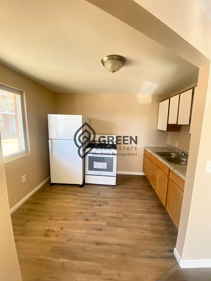 2755 Cooper Dr. - Photo 5 of 9
